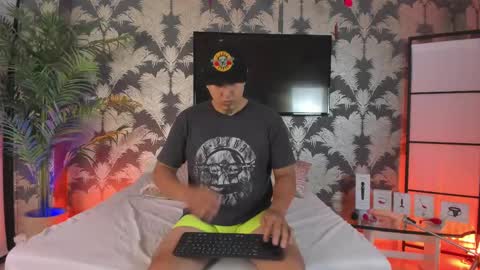 Snapshot of liana_asaff chatting on 03-03-25, 09:37 Mistress Liana - Sir Asaf online show from 03-03-25, 09:37