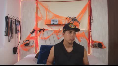 Snapshot of liana_asaff chatting on 10-14-25, 07:03 Mistress Liana - Sir Asaf online show from 10-14-25, 07:03