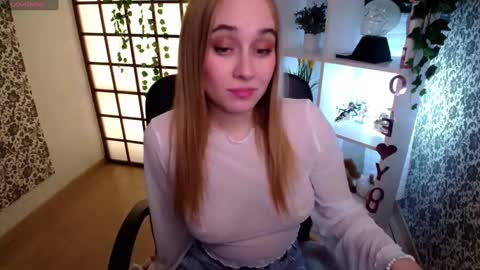 Liana online show from 12-17-24, 03:17