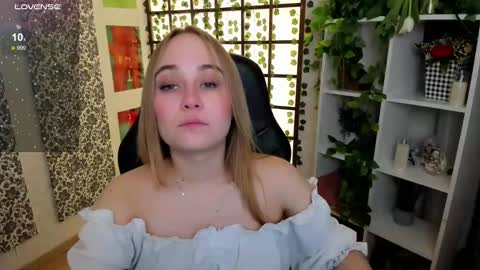 Liana online show from 03-09-25, 02:07