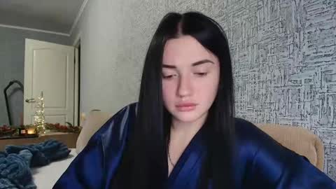 liana_diva online show from 12-14-25, 06:23