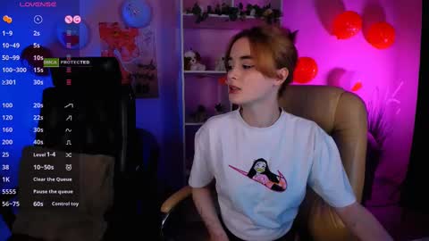 Little Liana  online show from 02-15-25, 12:04