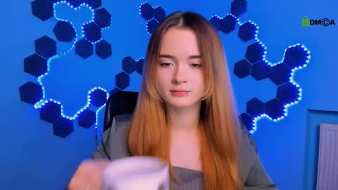 Little Liana  online show from 11-30-25, 08:13