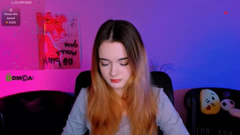 Little Liana  online show from 12-19-25, 07:54