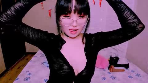 Snapshot of lianayun chatting on 03-06-26, 11:39 Liana online show from 03-06-26, 11:39