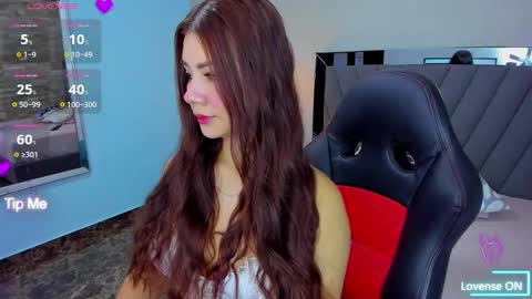 LIANE online show from 01-23-25, 07:40
