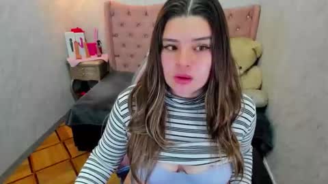 Snapshot of lianngrace chatting on 03-18-26, 02:53 Grace online show from 03-18-26, 02:53