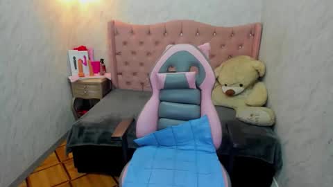 Snapshot of lianngrace chatting on 03-28-26, 02:49 Grace online show from 03-28-26, 02:49