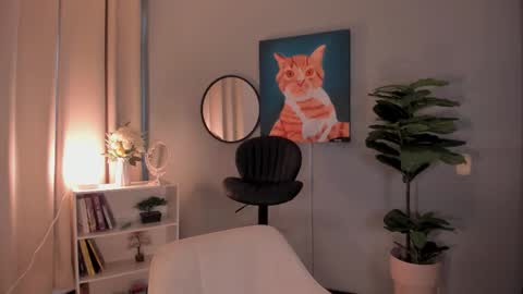 Lia online show from 11-04-25, 12:26