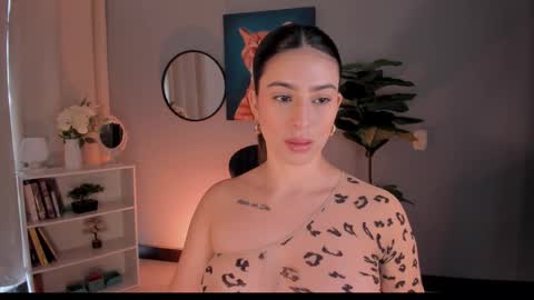 Lia online show from 11-29-25, 02:53