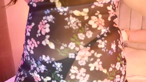 Snapshot of liarasol chatting on 07-10-26, 10:23 Liora online show from 07-10-26, 10:23