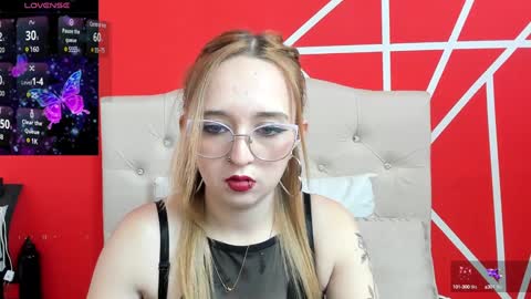 Lia Roberts online show from 01-12-25, 12:12