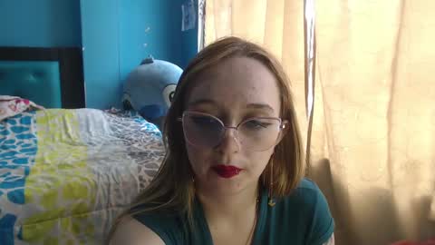 Lia Roberts online show from 02-01-25, 06:08