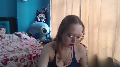 Lia Roberts online show from 03-08-25, 03:35