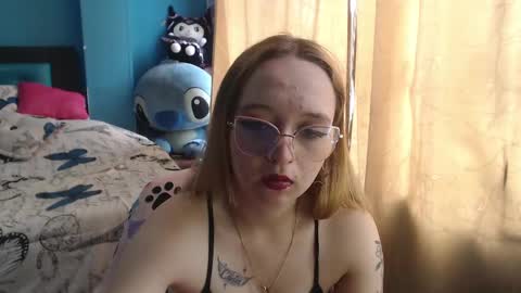 Lia Roberts online show from 03-11-25, 03:12