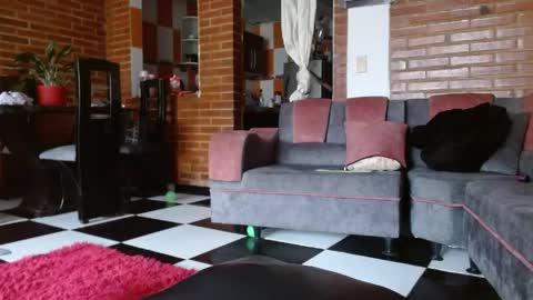 Liarouse04 online show from 05-11-26, 12:55