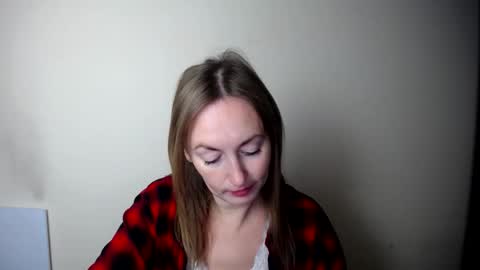 Lia online show from 12-15-25, 09:13