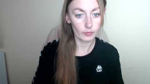 Lia online show from 05-06-26, 11:59