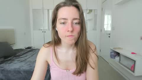 Snapshot of liasashax chatting on 01-12-26, 04:50 Sasha online show from 01-12-26, 04:50