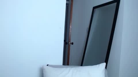LIA TAYLOR  online show from 02-20-25, 11:54