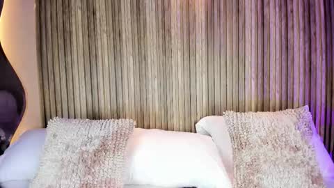  LIA TINK  online show from 01-15-26, 04:55