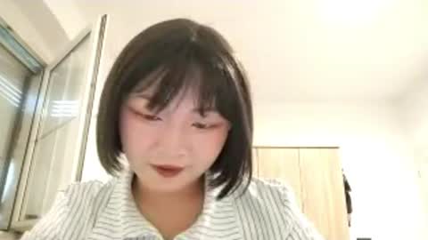 Snapshot of libbiepostlethwaite chatting on 07-17-26, 04:45 Molly online show from 07-17-26, 04:45