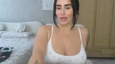 Libby online show from 10-27-25, 11:03