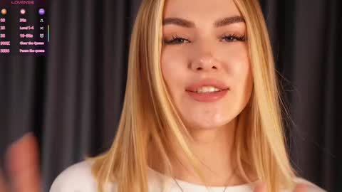 Elena online show from 09-09-25, 01:43