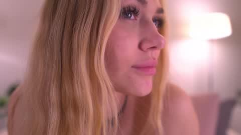 Elena online show from 10-12-25, 11:59