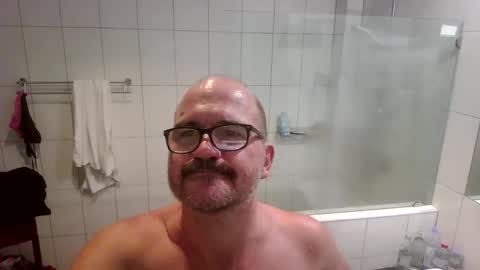 Snapshot of libertarians1972 chatting on 11-01-25, 03:47 Cockcentric online show from 11-01-25, 03:47