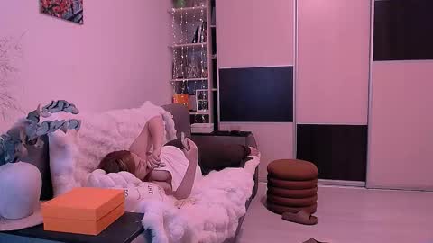 libra_mia online show from 09-16-25, 05:36