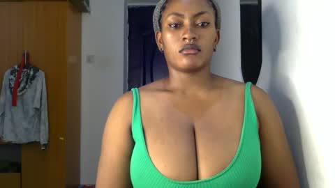 Snapshot of lick_my_pussyyy226651 chatting on 12-15-24, 08:52 caira online show from 12-15-24, 08:52