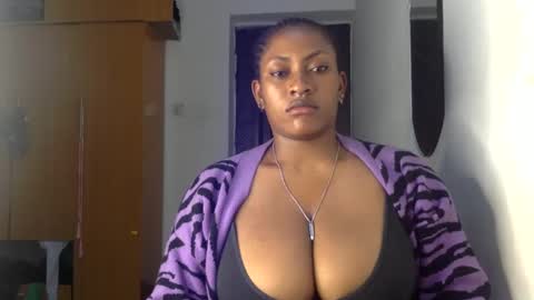 Snapshot of lick_my_pussyyy226651 chatting on 01-12-25, 12:28 caira online show from 01-12-25, 12:28