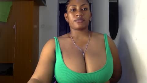 Snapshot of lick_my_pussyyy226651 chatting on 01-25-25, 12:48 caira online show from 01-25-25, 12:48