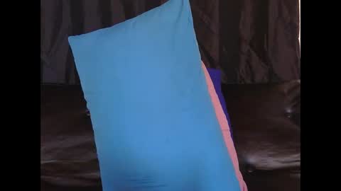 lickabletash98 online show from 01-12-25, 12:33
