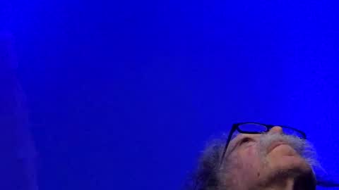 Snapshot of lickyouryoni chatting on 12-31-24, 03:42 LickYourYoni online show from 12-31-24, 03:42