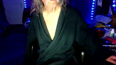 Snapshot of lickyouryoni chatting on 10-28-25, 02:42 LickYourYoni online show from 10-28-25, 02:42