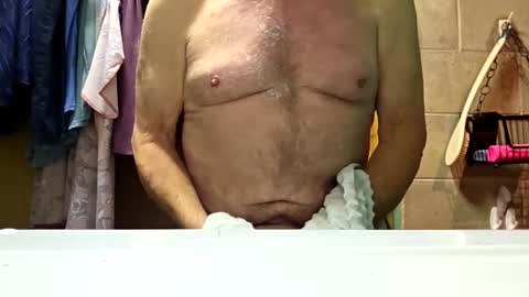 Licorice10 online show from 10-25-25, 05:26