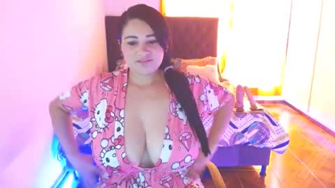 Snapshot of licy_klein chatting on 07-20-26, 08:00 Isa online show from 07-20-26, 08:00