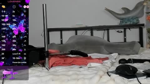 Sophie online show from 01-16-25, 06:27