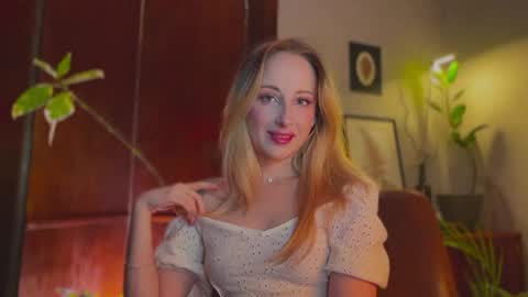 Snapshot of lierie chatting on 02-25-26, 06:39 its my birthday today so im offline but id be so happy if you felt like sending me a birthday love while im away online show from 02-25-26, 06:39