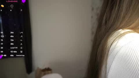 Snapshot of liersery chatting on 10-06-25, 06:11 Georgina online show from 10-06-25, 06:11