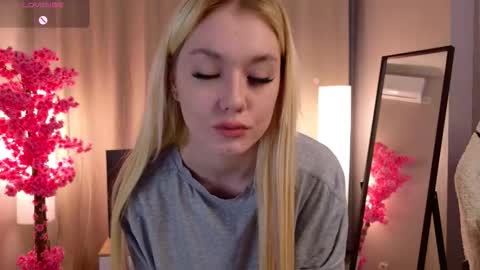 Sofia online show from 11-11-25, 02:06