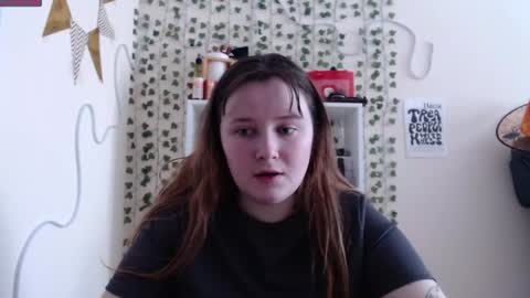 light_lunaa online show from 01-28-25, 09:19