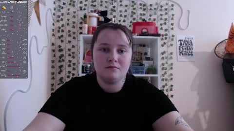 light_lunaa online show from 02-04-25, 10:43