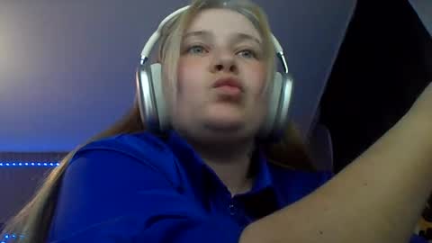 light_lunaa online show from 06-28-26, 03:18