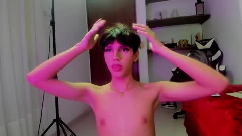 Snapshot of lightboy0 chatting on 09-25-25, 04:54 lightboy0 online show from 09-25-25, 04:54