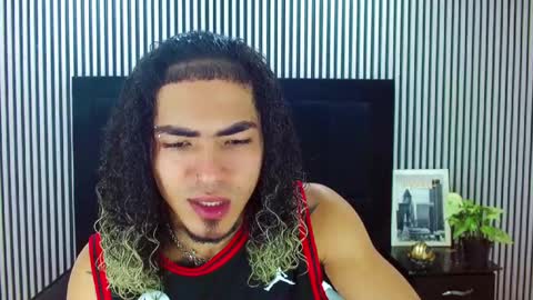 Lihan online show from 09-28-25, 12:32