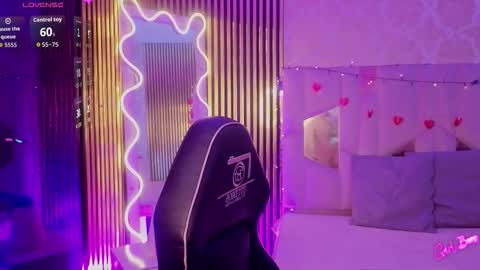 LIHIAN online show from 02-18-26, 03:24