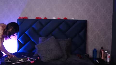 Snapshot of liia_tomson chatting on 04-23-26, 07:05 lia online show from 04-23-26, 07:05